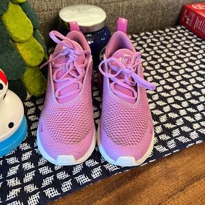 Girls Nike AirMax 1.5Y **Ships next day**